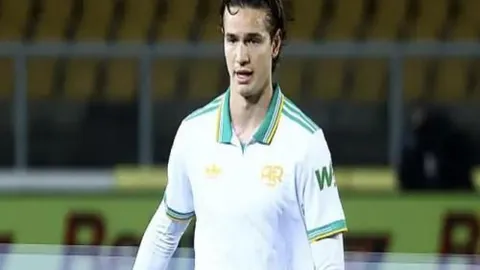 “绿茵战局风云突变：双星缺席，热火能否借机逆袭夺冠？”