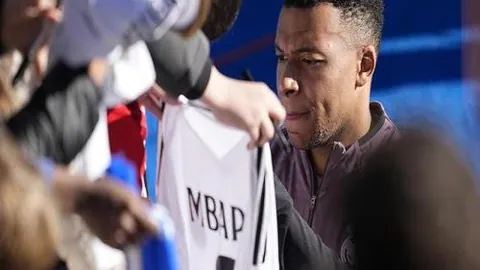 女王公园巡遊者引進瓦拉內風格球星：喬納森-瓦拉內